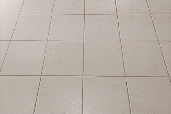 フロアタイルとは