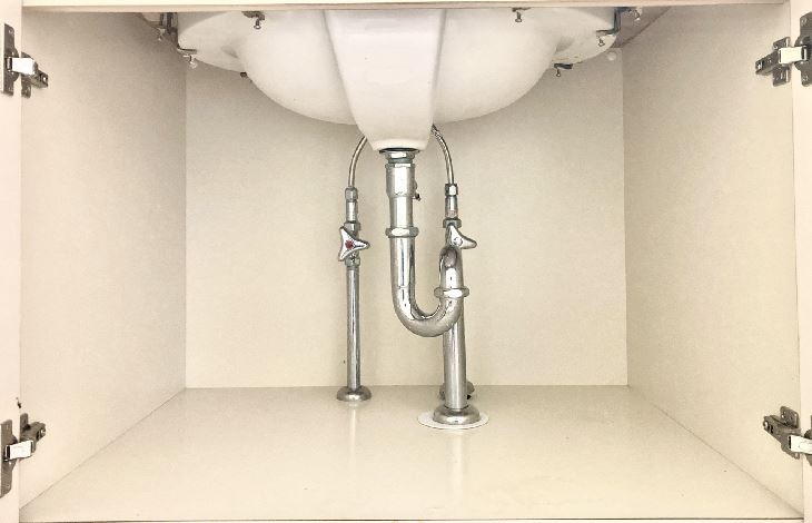 掃除用具やシャンプー・洗剤のストックを保管されるケース