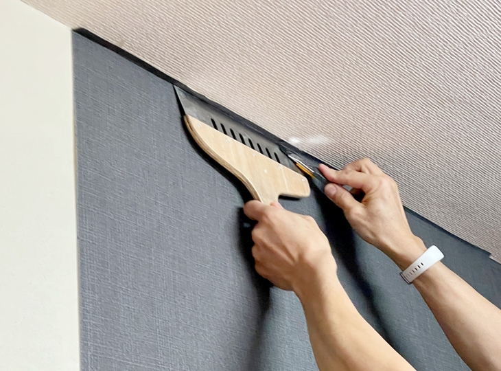 クロスの職人と水道の職人が同じ期間に入ることで、現場の連携がスムーズ