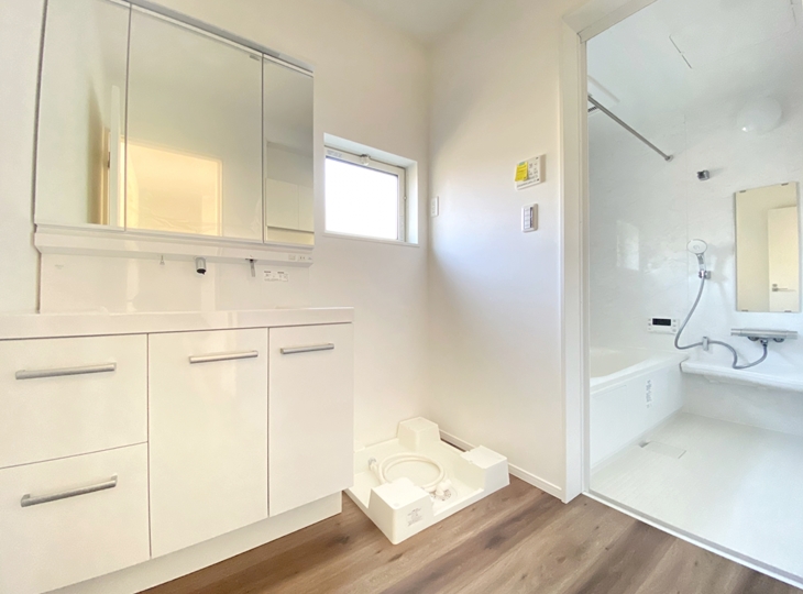 トイレのような限られた空間こそ、少し大胆な柄に挑戦しやすい場所