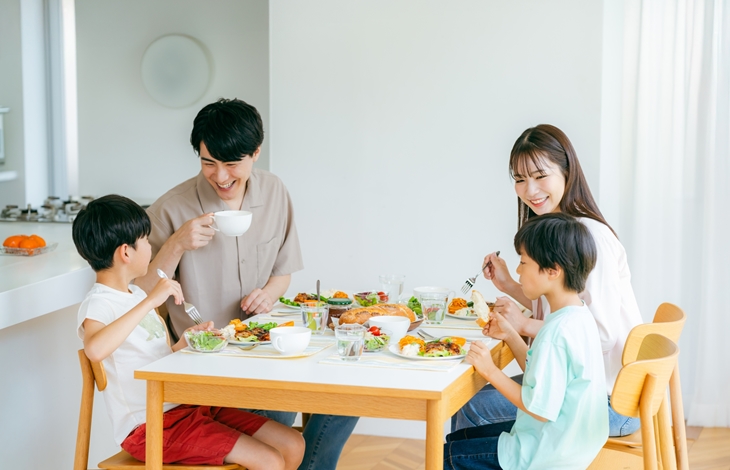 タバコやペット、料理の匂いなどを吸着する消臭効果